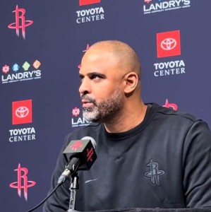 球王会体育平台-乌度卡：杜兰特申京遭严防单打得分少；申京需更具侵略性