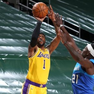 球王会体育官方网站-战公牛湖人三分哑火，但偶尔失常无碍整体提升